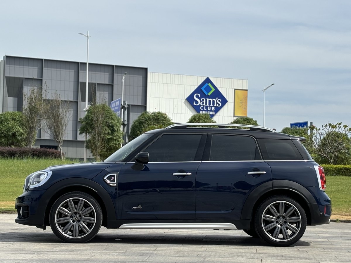 2019年7月MINI COUNTRYMAN  2019款 2.0T COOPER S ALL4 藝術(shù)家