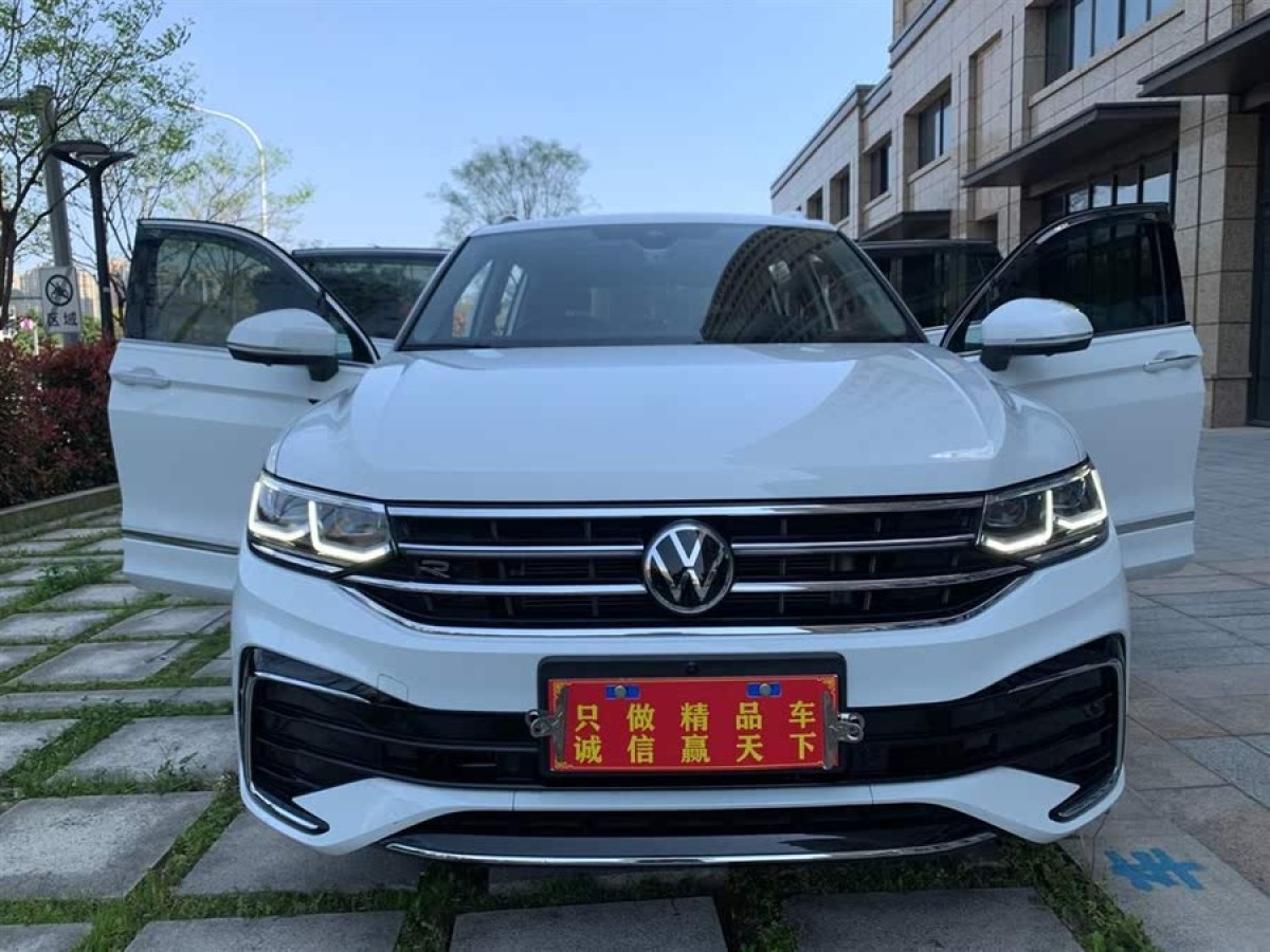 大眾 途觀L  2023款 改款 330TSI 自動兩驅(qū)R-Line旗艦版圖片