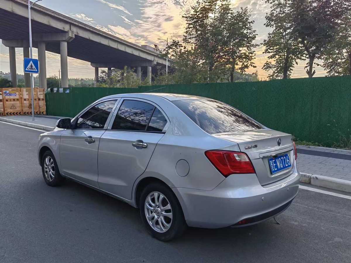 長(zhǎng)安 悅翔V3  2012款 1.3L 手動(dòng)舒適型 國(guó)IV圖片