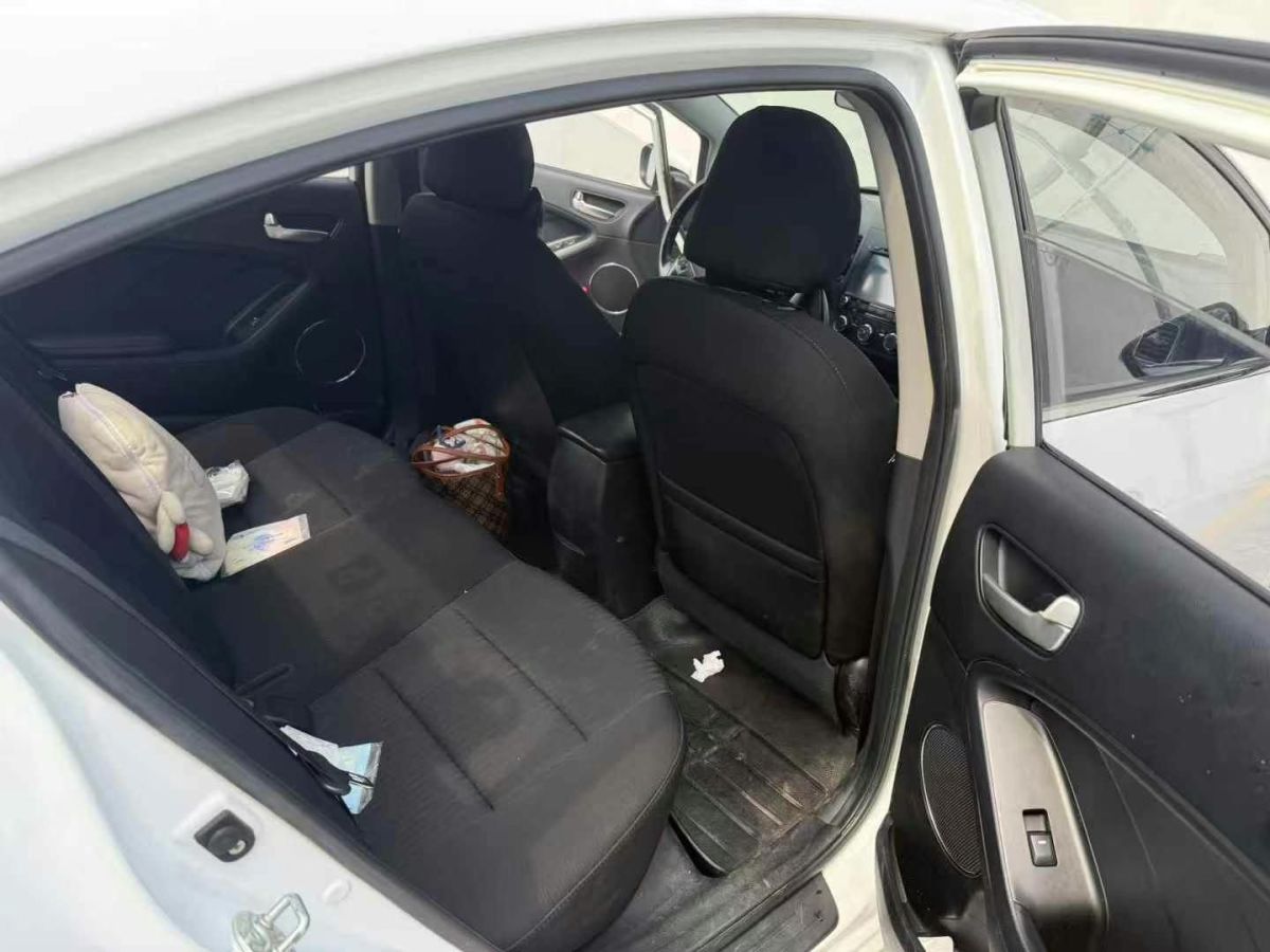 起亞 K3  2015款 1.6L 手動(dòng)GL圖片