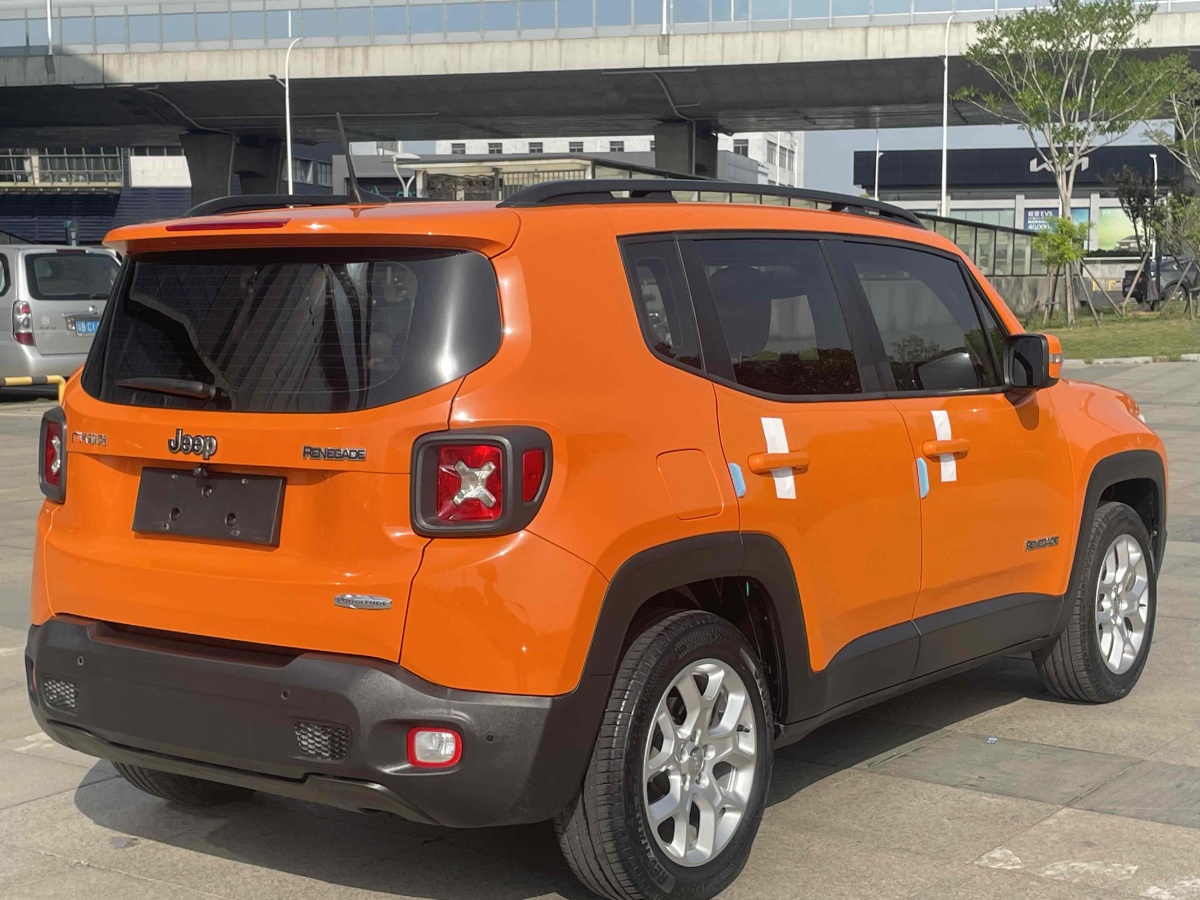 Jeep 自由俠  2017款 180T 自動勁能版圖片