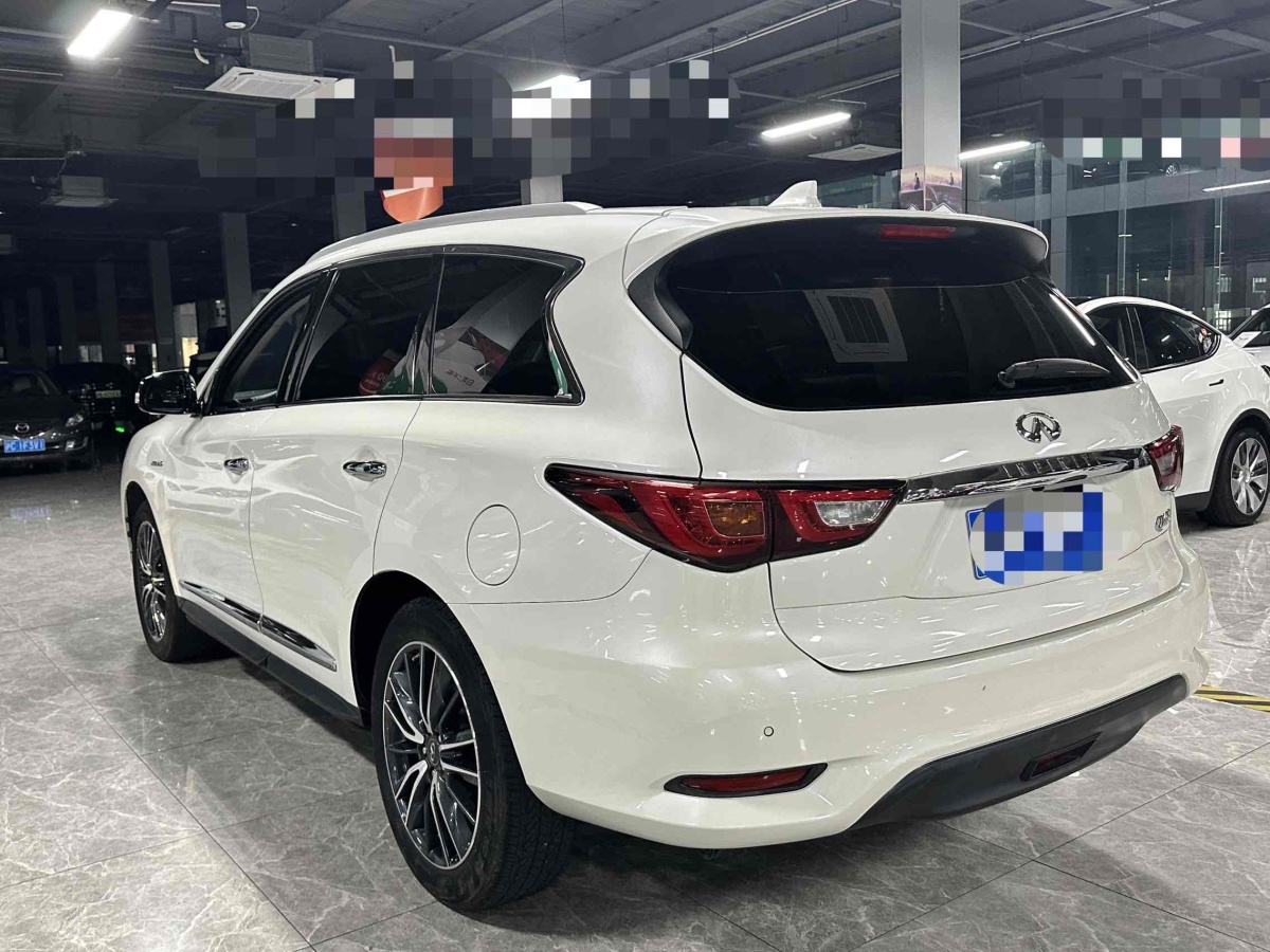 2018年3月英菲尼迪 QX60  2020款 2.5 S/C Hybrid 兩驅(qū)卓越版 國(guó)VI