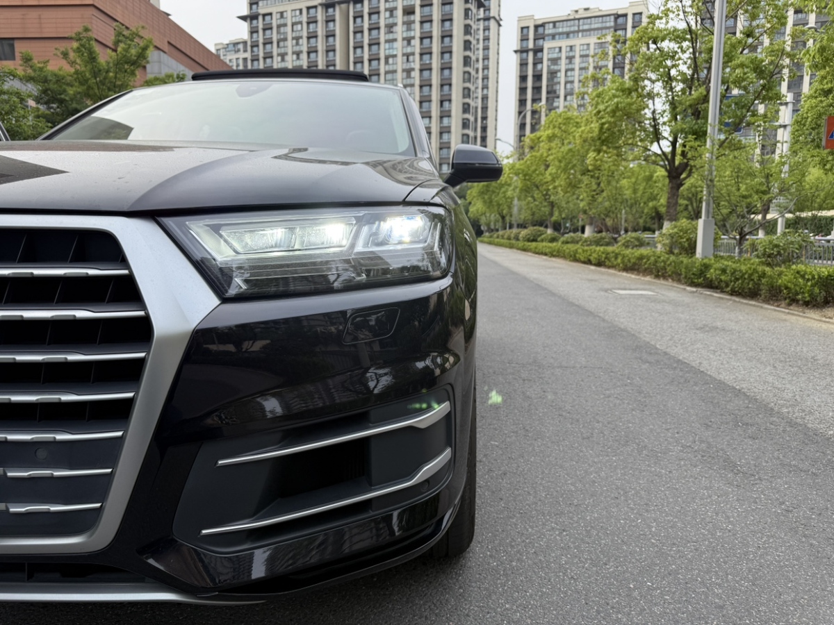 奧迪 奧迪Q7  2019款 55 TFSI 技術(shù)型圖片