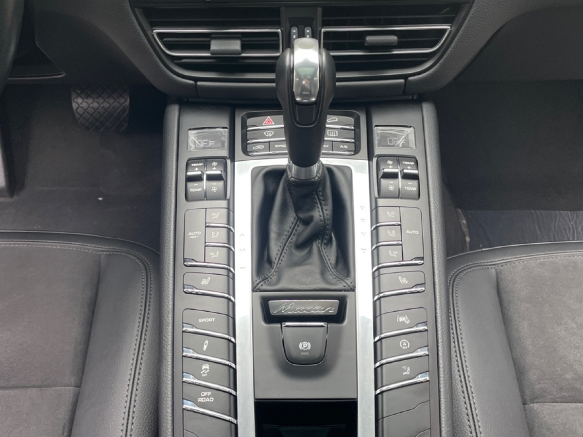 保時(shí)捷 Macan  2018款 Macan 2.0T圖片