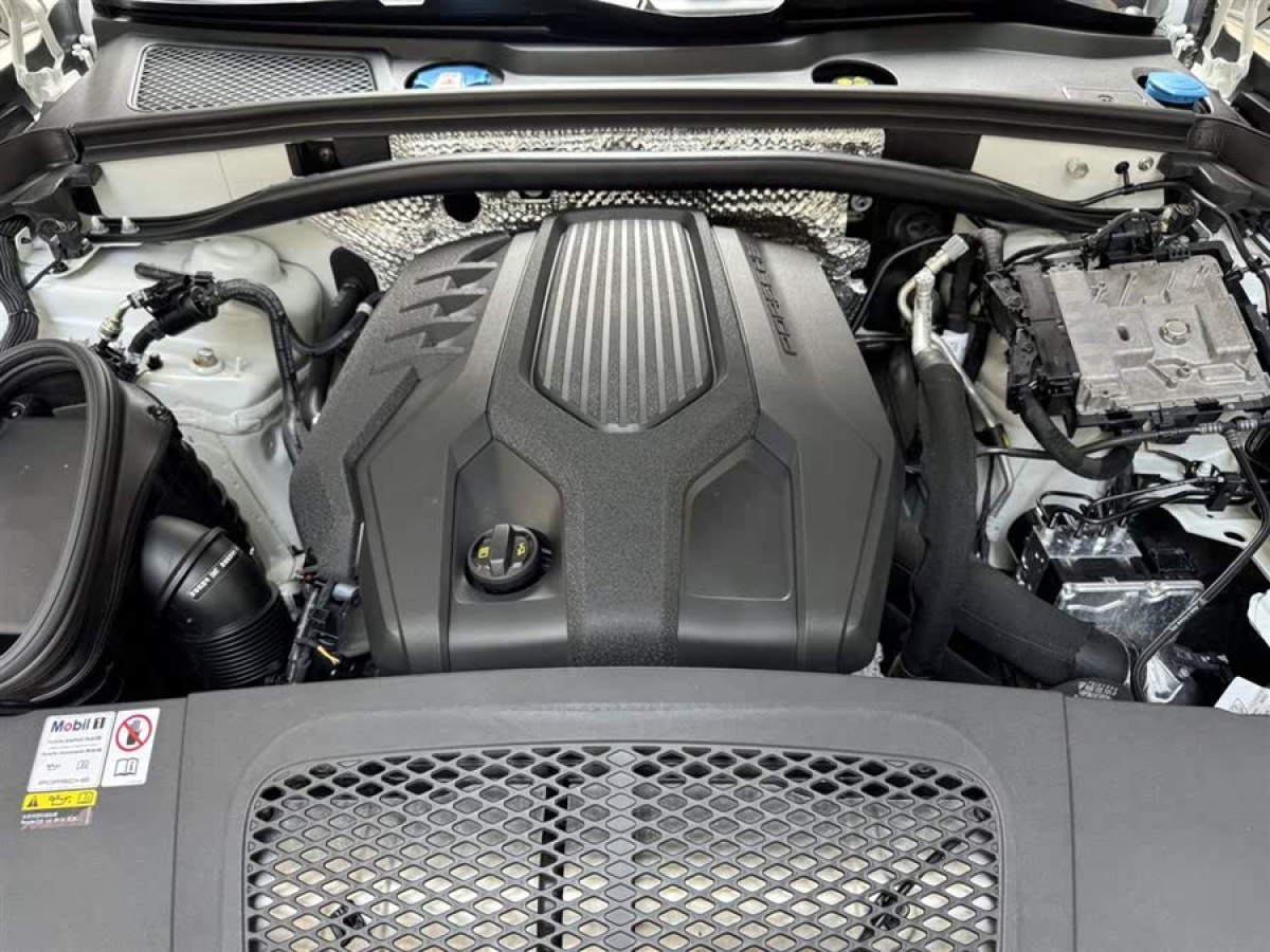 保時(shí)捷 Macan  2023款 Macan 2.0T圖片
