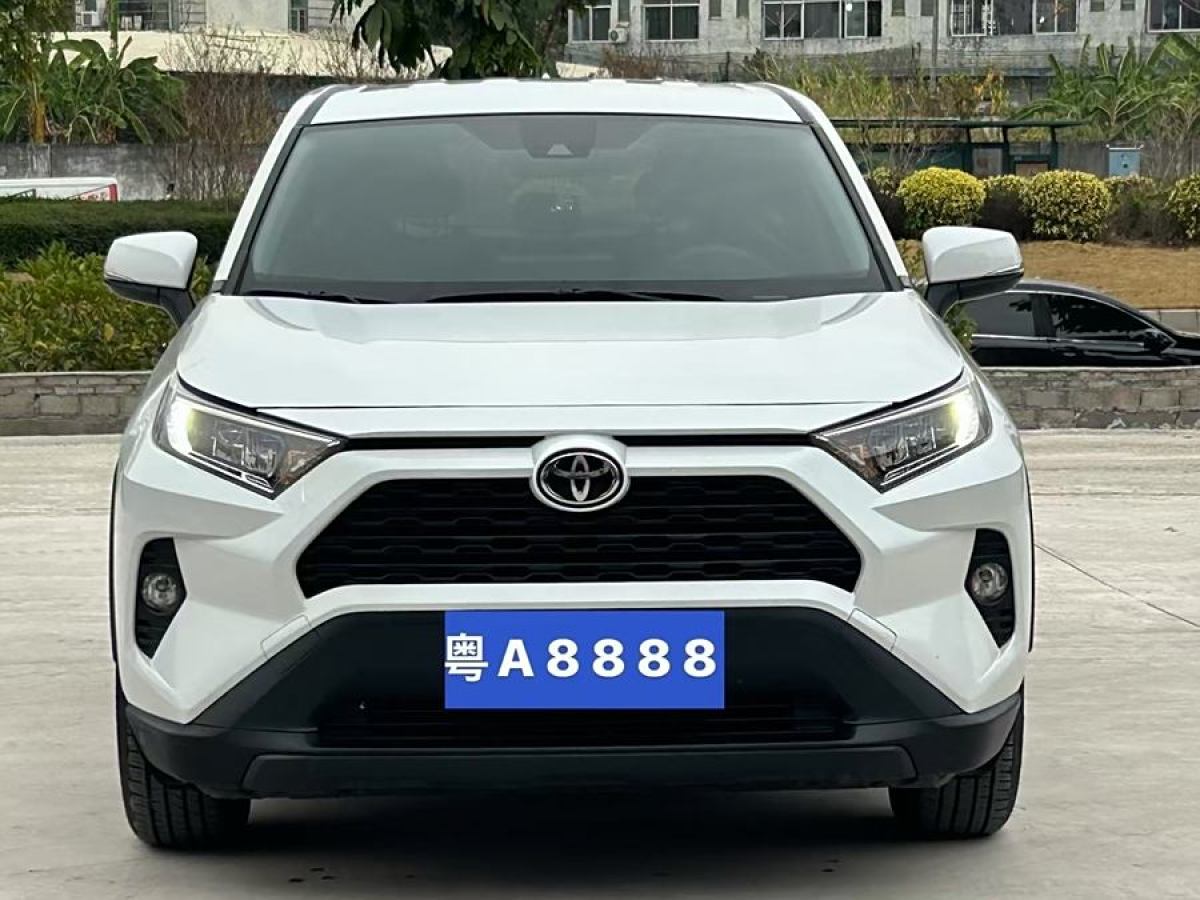 2022年6月豐田 RAV4榮放  2022款 2.0L CVT兩驅(qū)都市版