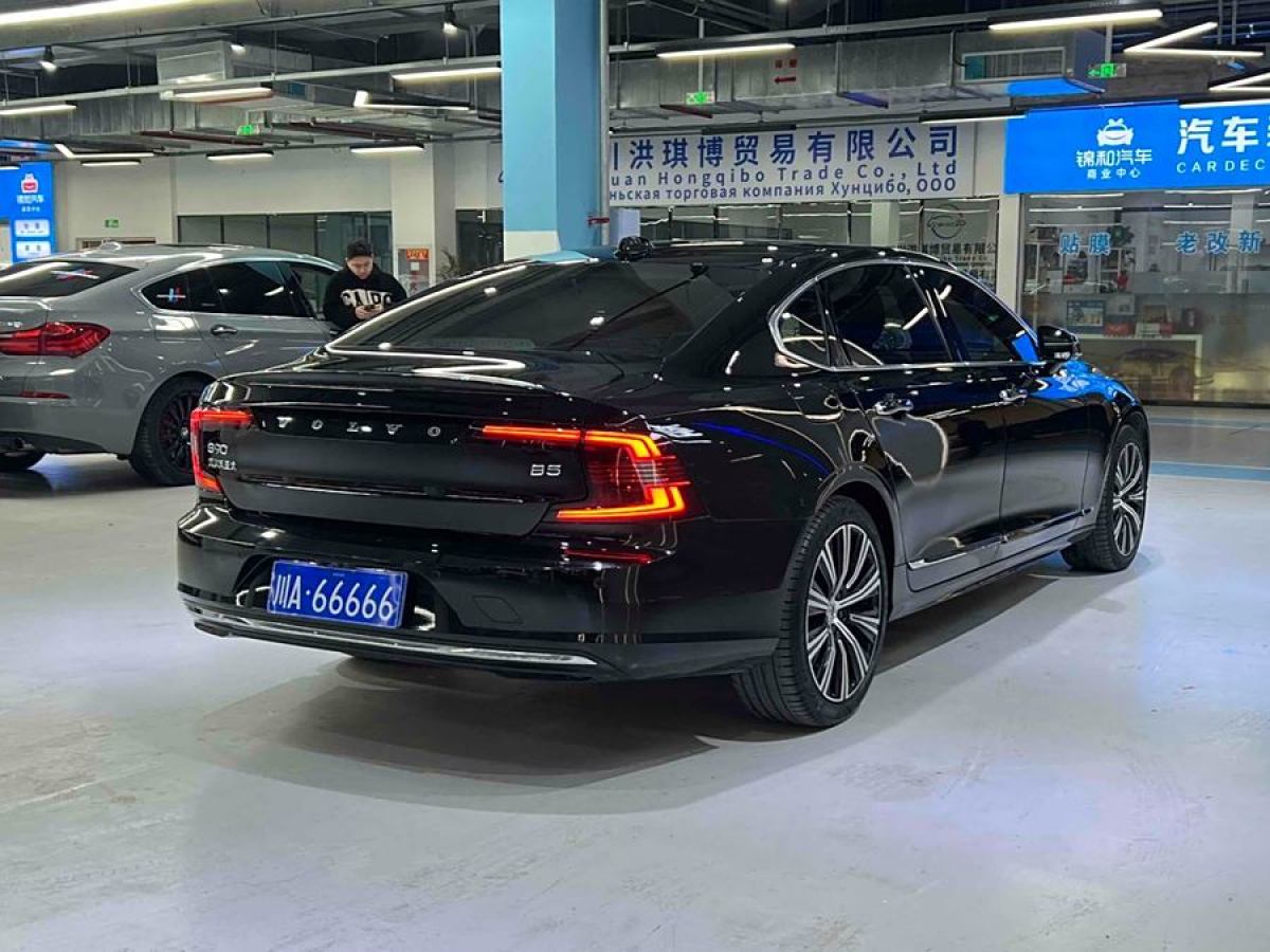 沃爾沃 S90  2022款 B5 智遠豪華版圖片