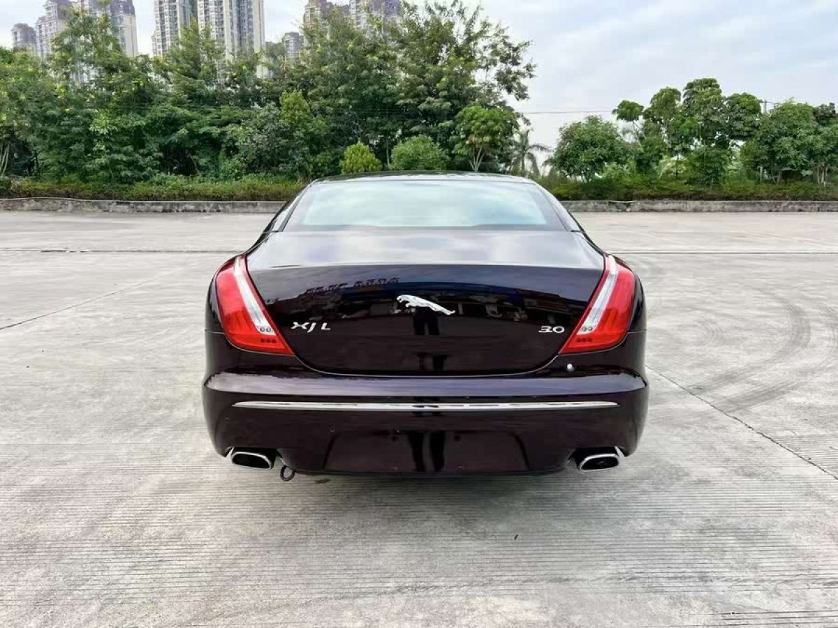 2012年6月捷豹 XJ  2012款 XJL 3.0 全景商務版