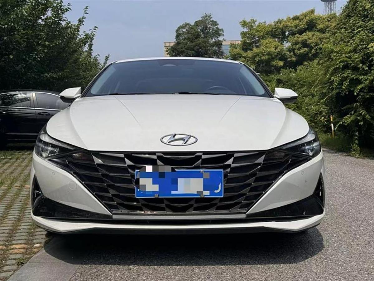 現(xiàn)代 伊蘭特  2021款 1.5L LUX尊貴版圖片