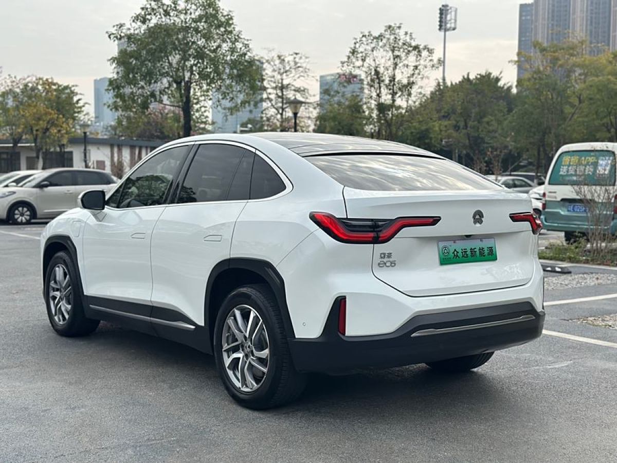 蔚來(lái) 蔚來(lái)EC6  2020款 430KM 運(yùn)動(dòng)版圖片