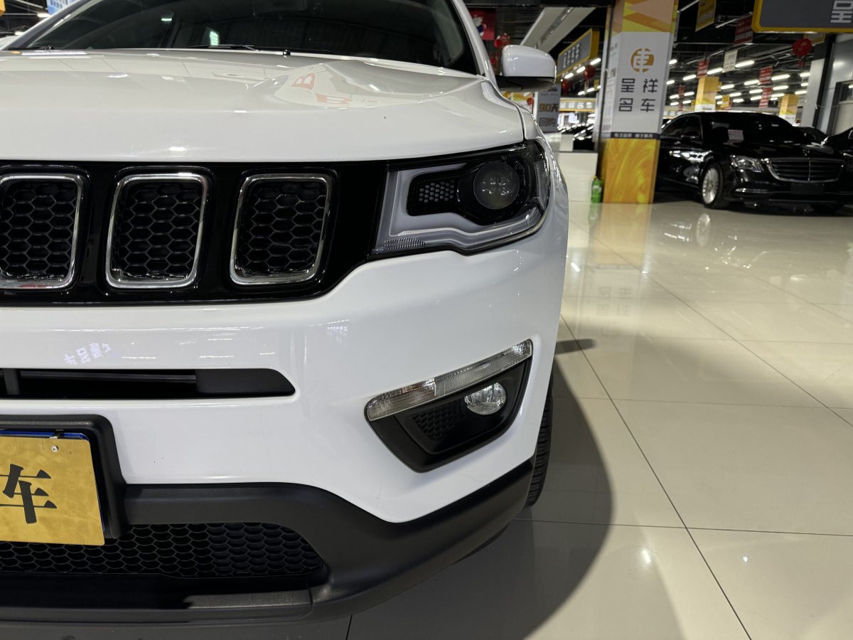 Jeep 指南者  2019款  220T 自動(dòng)悅享版圖片