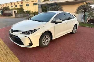 卡羅拉銳放 豐田 2.0L 先鋒版