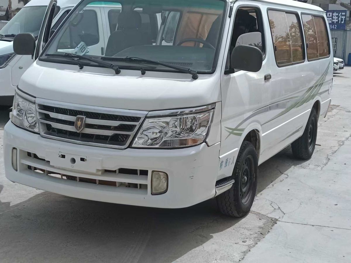金杯 小海獅X30  2017款 1.5L標(biāo)準(zhǔn)型DLCG14圖片