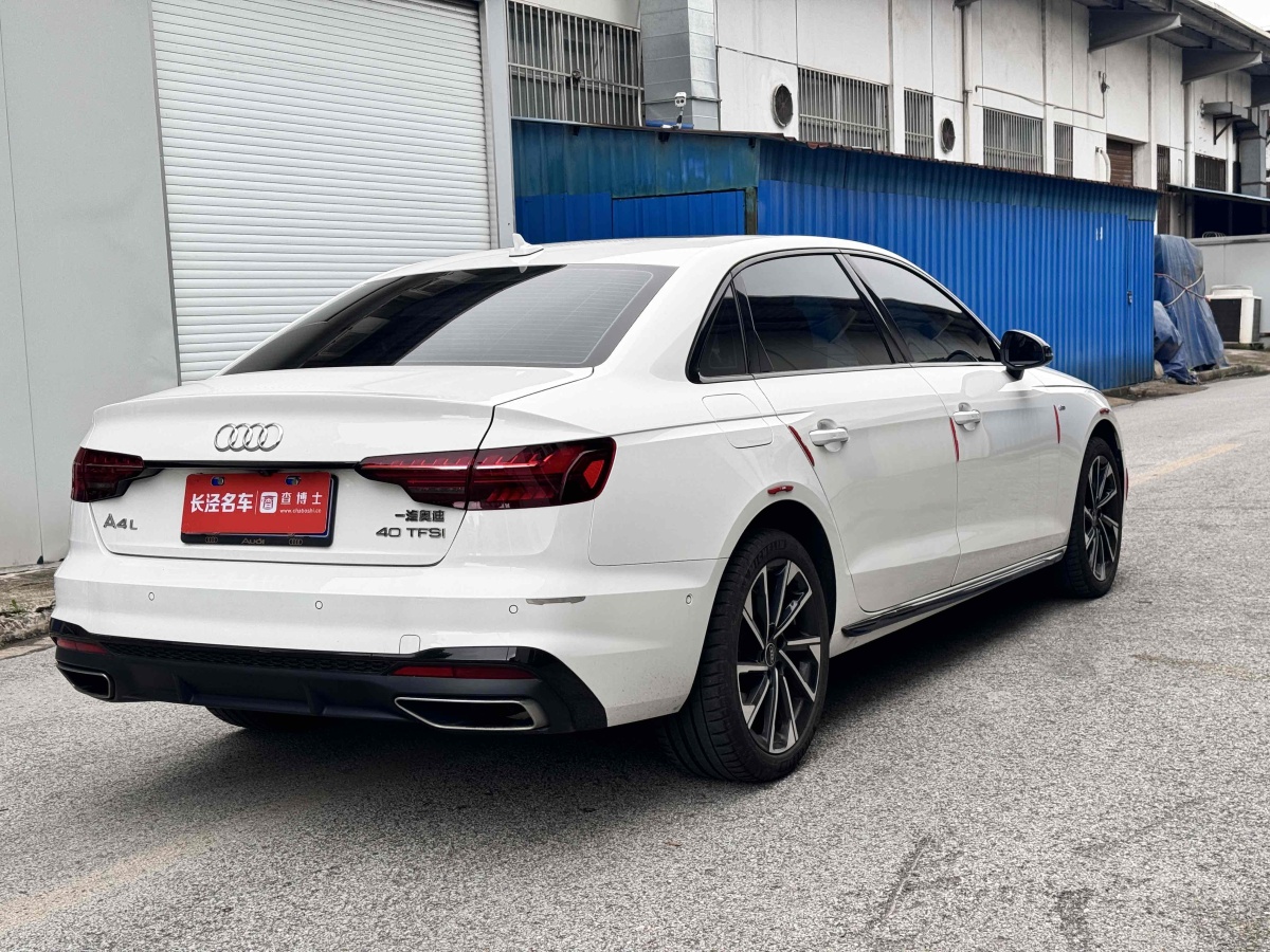 奧迪 奧迪A4L  2022款 40 TFSI 豪華動(dòng)感型圖片