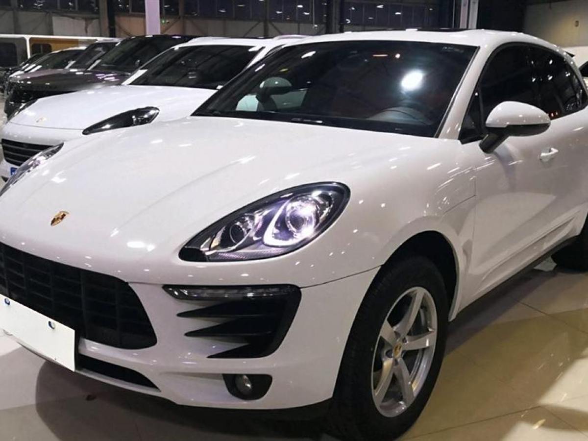 2017年2月保時(shí)捷 Macan  2017款 Macan 2.0T