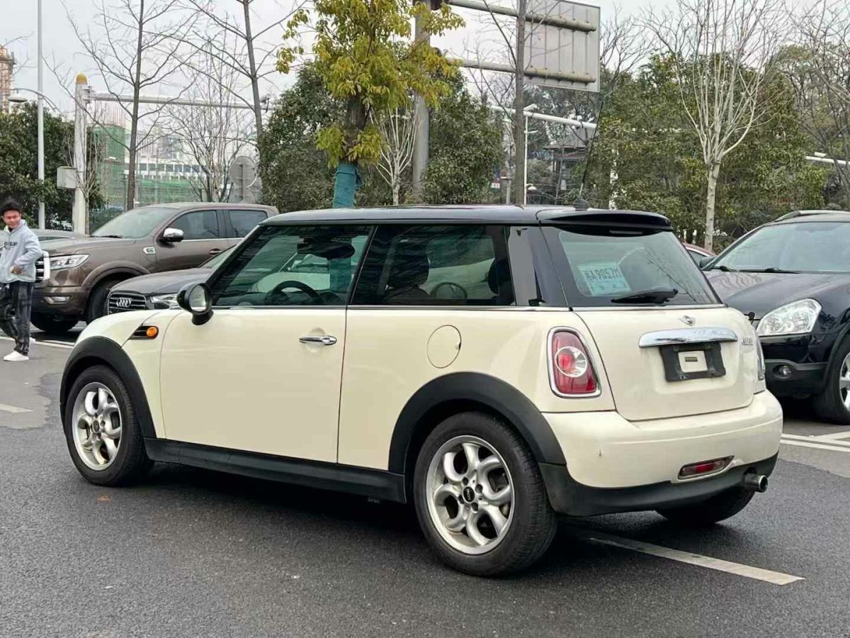 MINI COUNTRYMAN  2013款 1.6T COOPER S All 4圖片