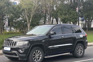 大切諾基 Jeep 3.0L 精英導(dǎo)航版