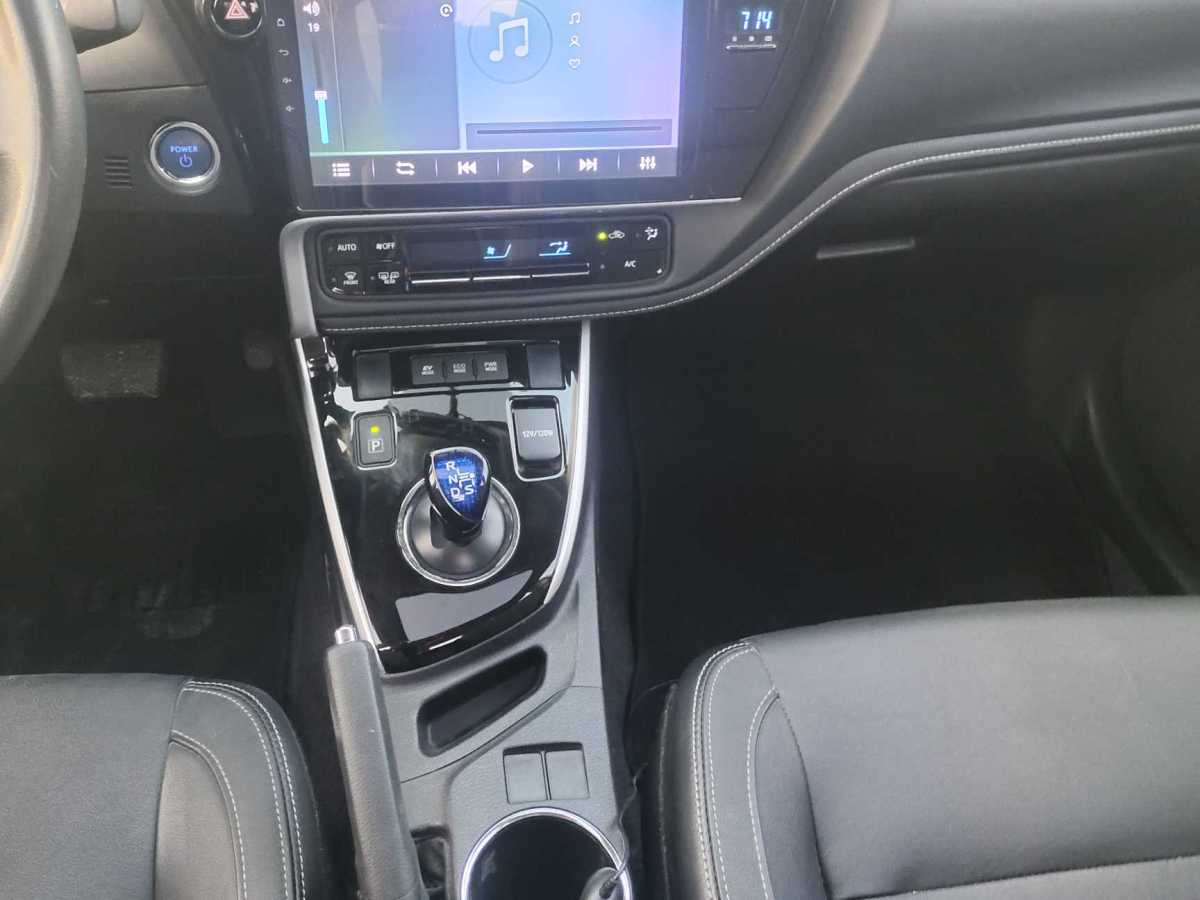 丰田 卡罗拉  2017款 改款双擎 1.8L E-CVT精英版图片