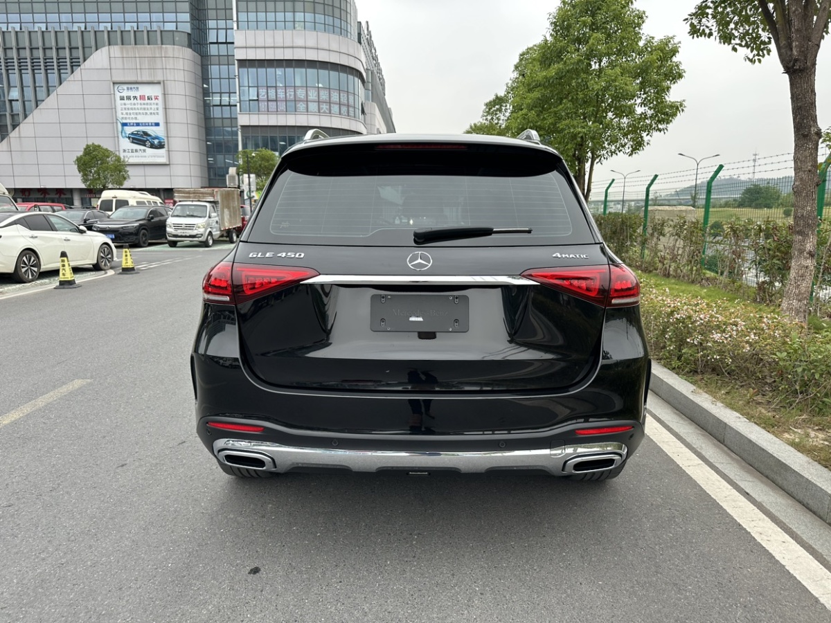 奔馳 奔馳GLE  2021款 GLE 450 4MATIC 時(shí)尚型圖片