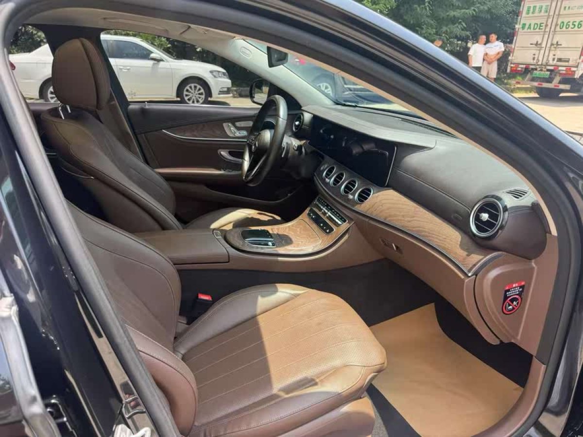 奔馳 奔馳E級  2021款 改款 E 300 L 時尚型圖片