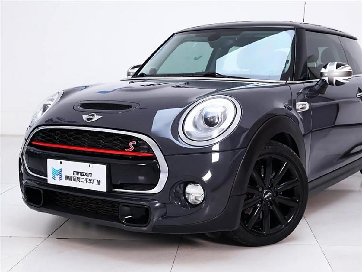 MINI CLUBMAN  2017款 2.0T COOPER S 賽車控圖片