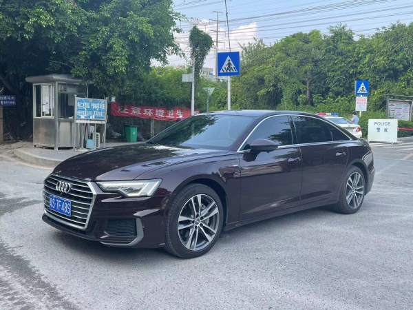 奥迪 奥迪A6L  2019款 45 TFSI 臻选动感型