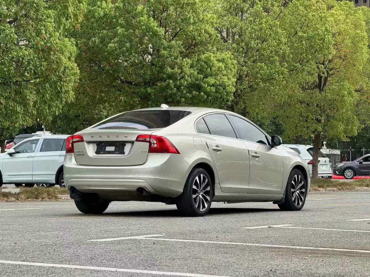 沃爾沃 S60  2019款 S60L 1.5T 智進(jìn)版圖片