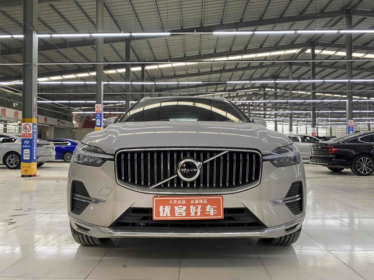 沃爾沃 XC60  2024款 B5 四驅智逸豪華版圖片