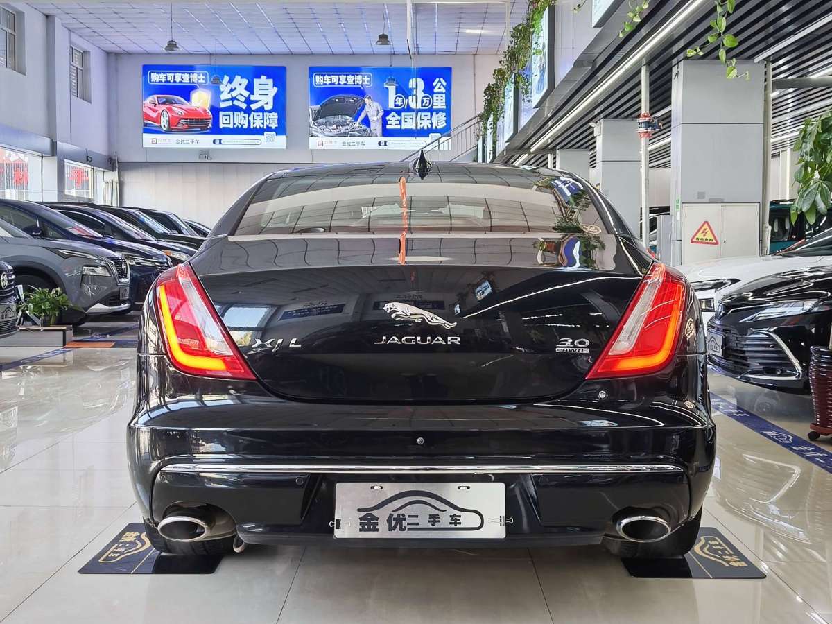 捷豹 XJ  2016款 XJL 3.0 SC 四驅(qū)全景商務(wù)版圖片