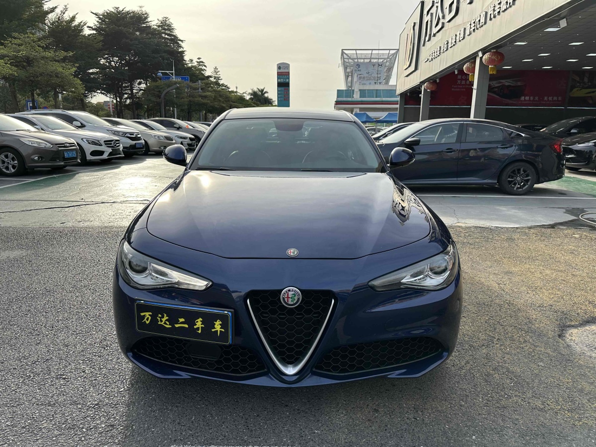 2017年9月阿爾法·羅密歐 Giulia  2017款 2.0T 200HP 豪華版