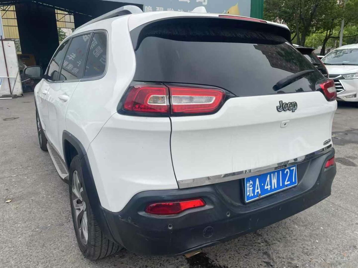 Jeep 自由光  2015款 2.4L 精英版圖片