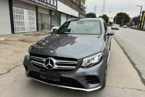 奔驰GLC 奔驰 GLC 300 4MATIC 豪华型