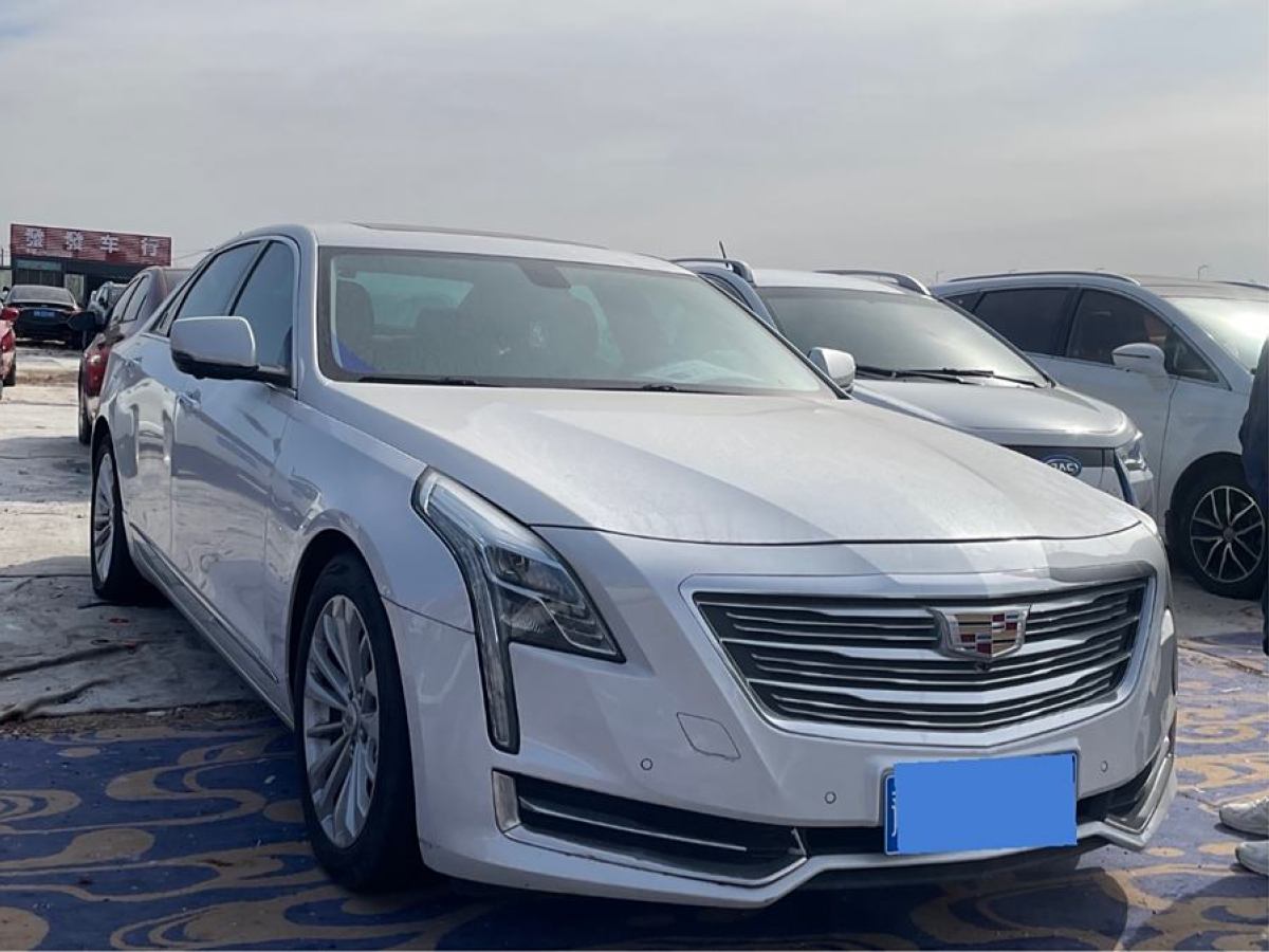 凱迪拉克 CT6  2017款 28T 時(shí)尚型圖片