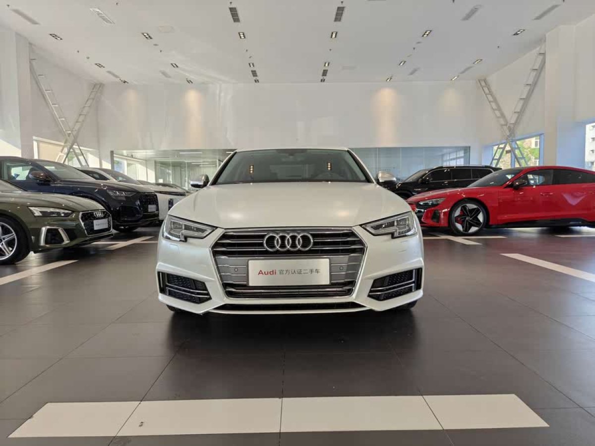 奧迪 奧迪A4L  2018款 30周年年型 40 TFSI 時(shí)尚型圖片