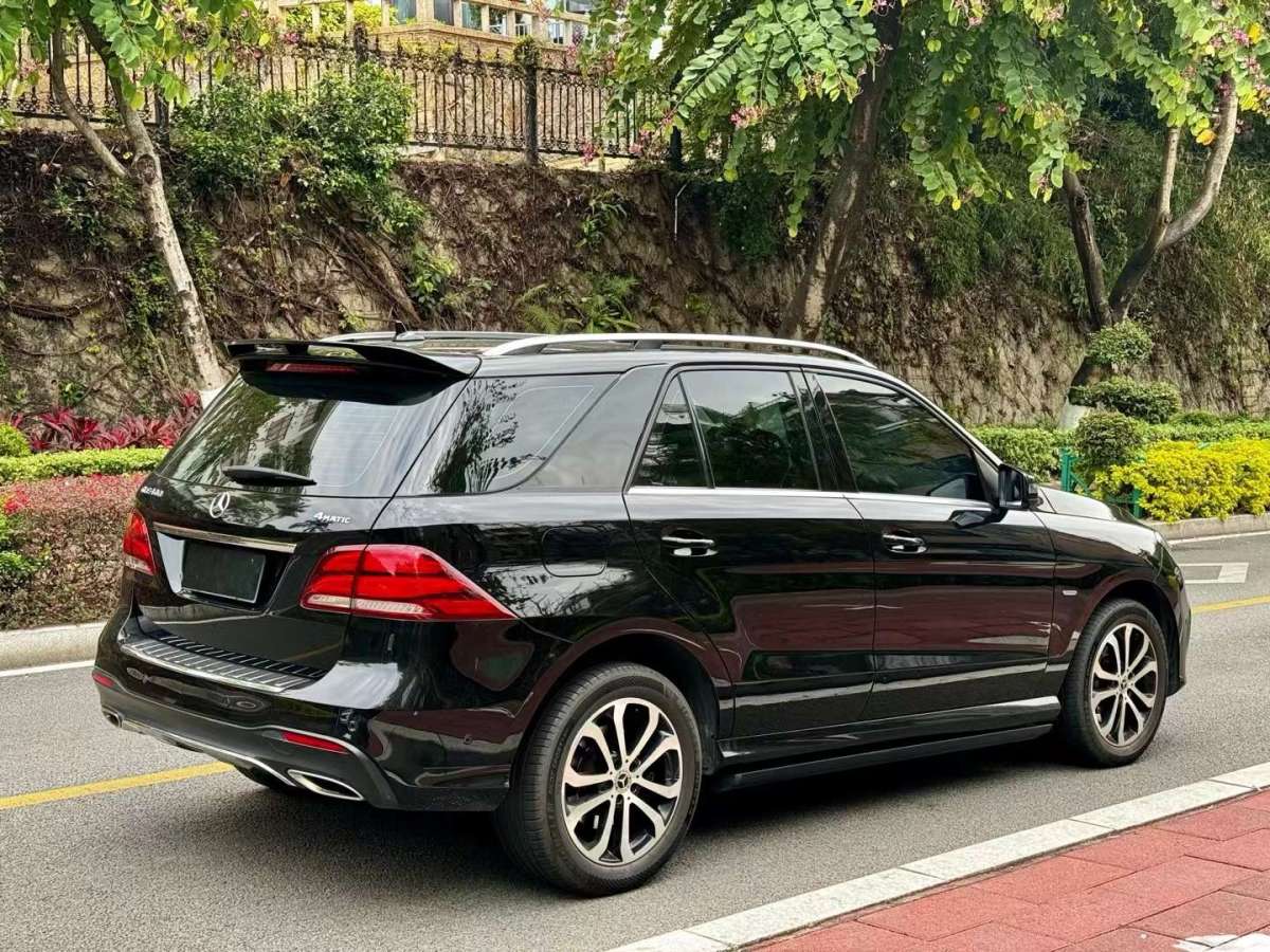 2019年6月奔驰 奔驰GLE  2019款 GLE 320 4MATIC 动感型臻藏版