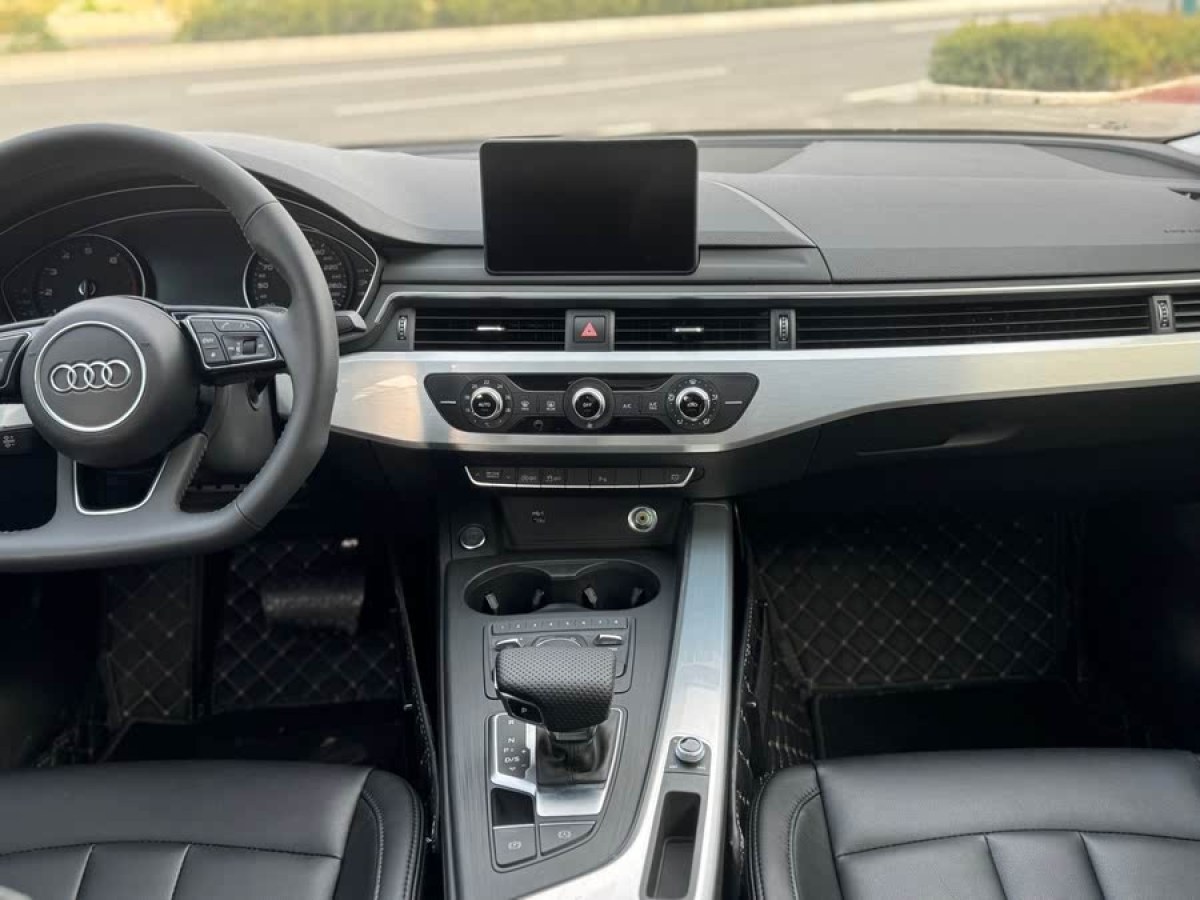 奧迪 奧迪A4L  2019款 40 TFSI 進取型 國VI圖片