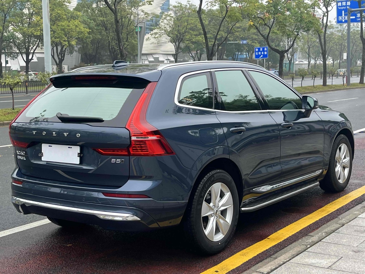 2022年1月沃爾沃 XC60  2022款 B5 四驅(qū)智逸豪華版