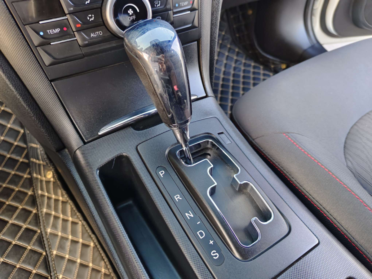 奔騰 B70  2016款 2.0L 自動豪華型圖片