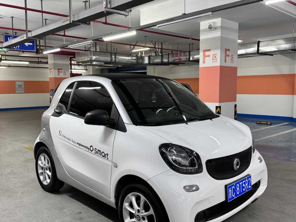 2017年9月smart fortwo  2015款 1.0L 52千瓦硬頂靈動版