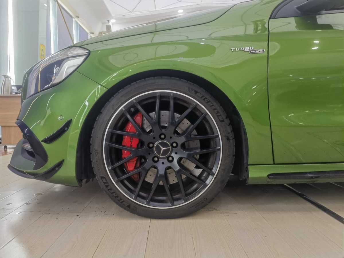 奔馳 奔馳A級(jí)AMG  2017款 AMG A 45 4MATIC 暗夜雷霆限量版圖片