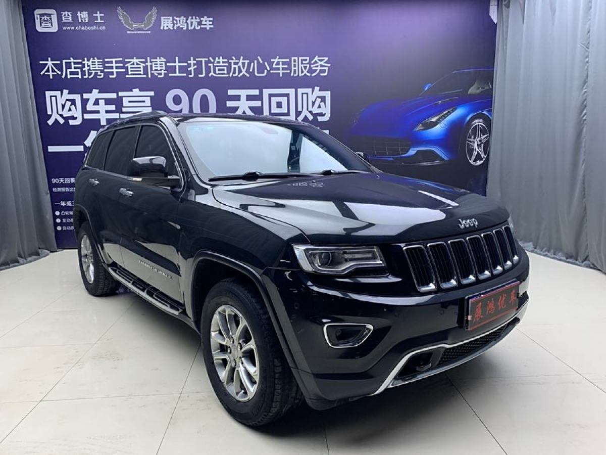 Jeep 大切諾基  2015款 3.0L 舒享導(dǎo)航版圖片