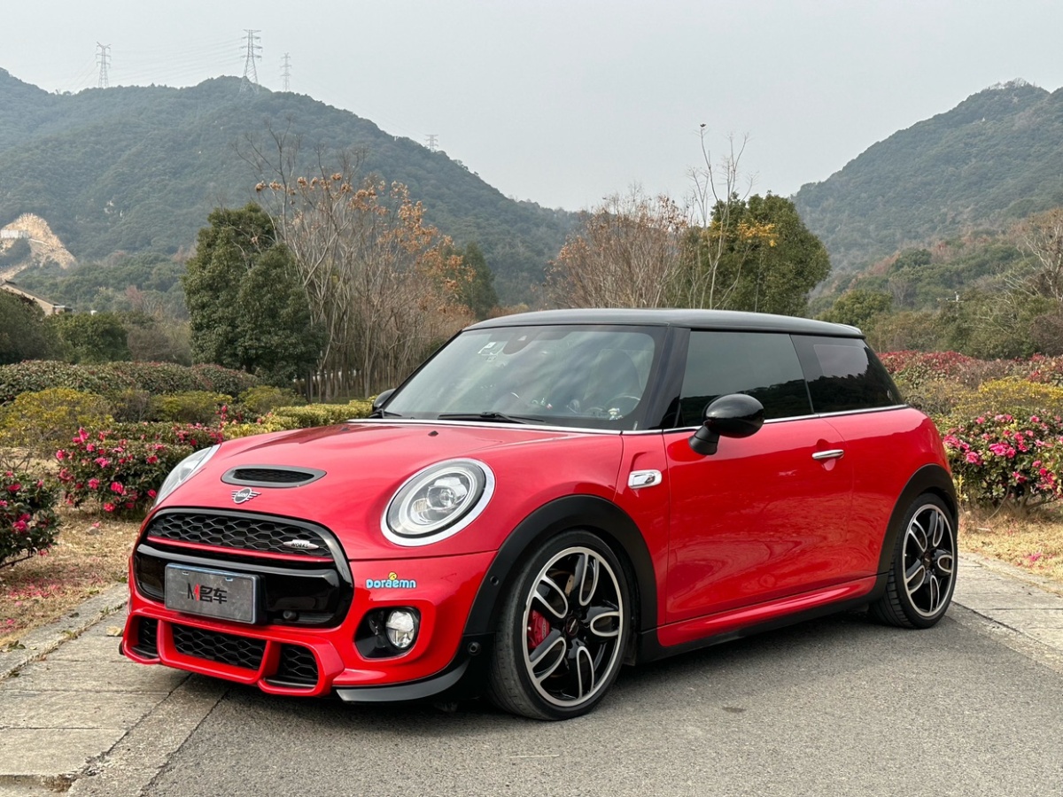 MINI MINI  2019款 2.0T COOPER S 60周年紀(jì)念版圖片