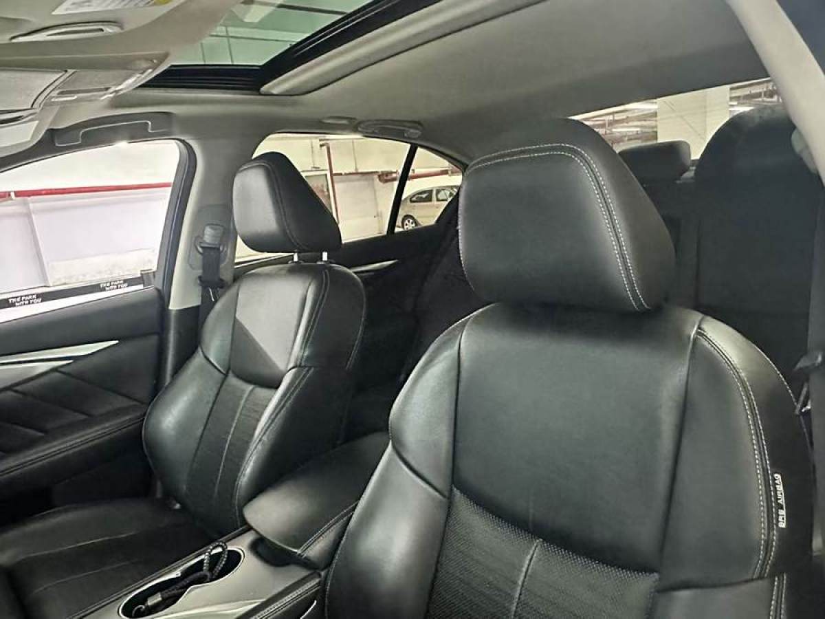 英菲尼迪 Q50  2014款 3.7L 豪華版圖片