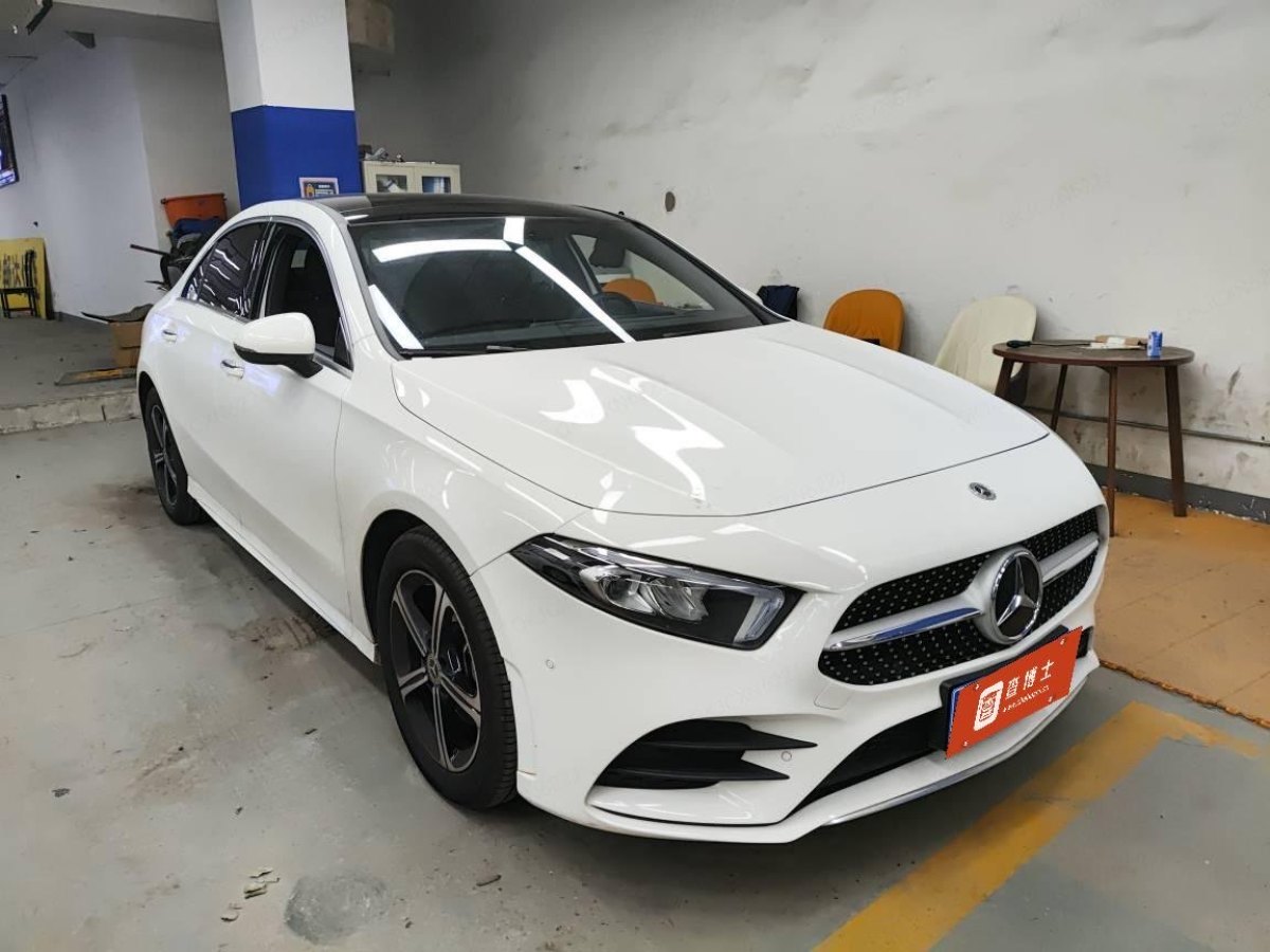 奔馳 奔馳A級  2022款 改款 A 200 L 運(yùn)動轎車時(shí)尚型圖片