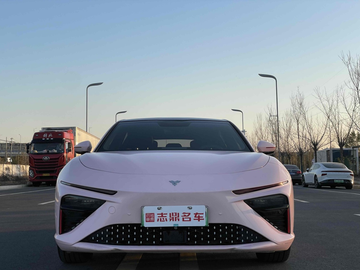 哪吒 哪吒S  2023款 純電 520km 后驅(qū)Lite版圖片