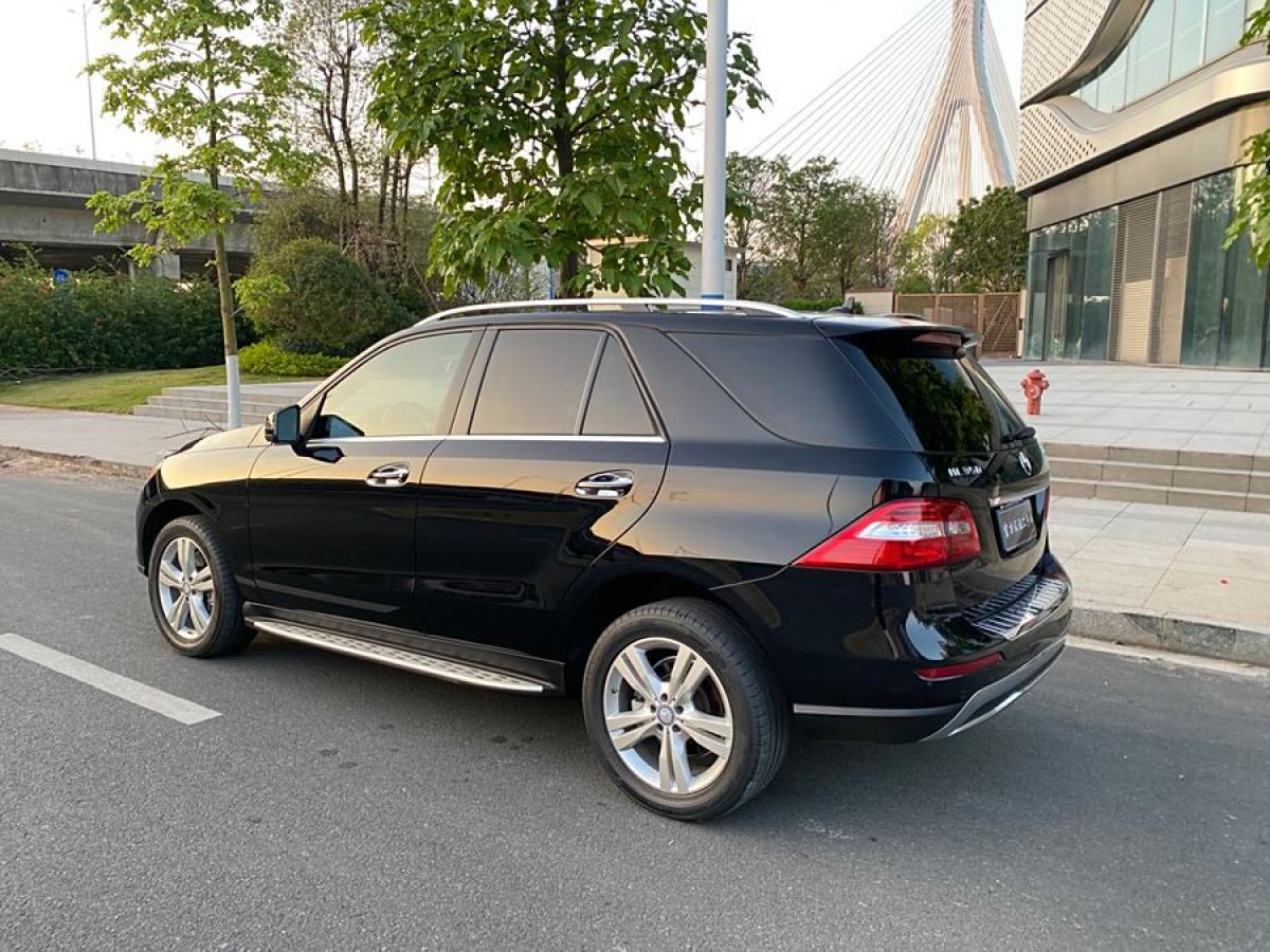 奔馳 奔馳M級  2014款 ML 350 CDI 4MATIC圖片