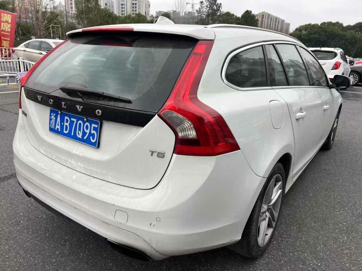 沃爾沃 V60  2014款 2.0T T5 個性運動版(改款)圖片