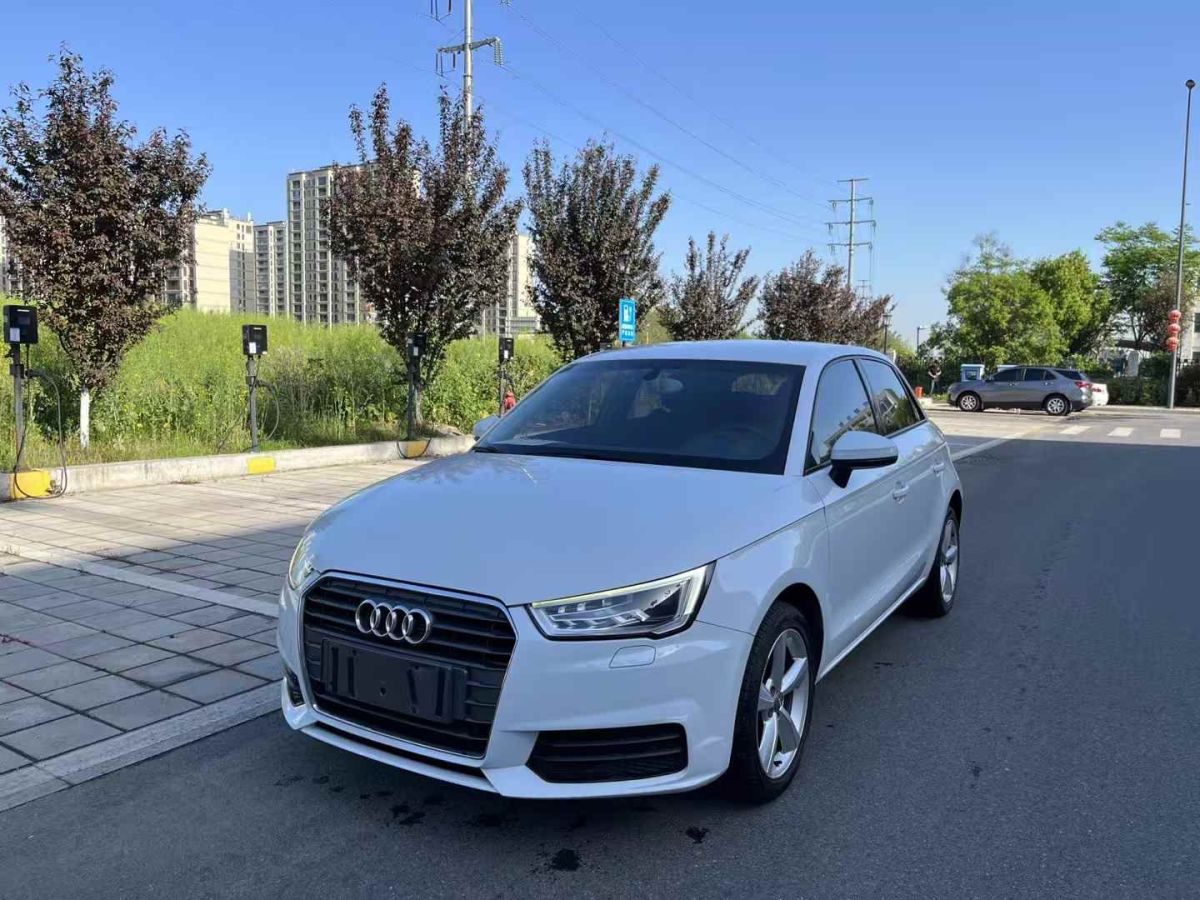 奧迪 奧迪Q3  2016款 30 TFSI 風(fēng)尚型圖片