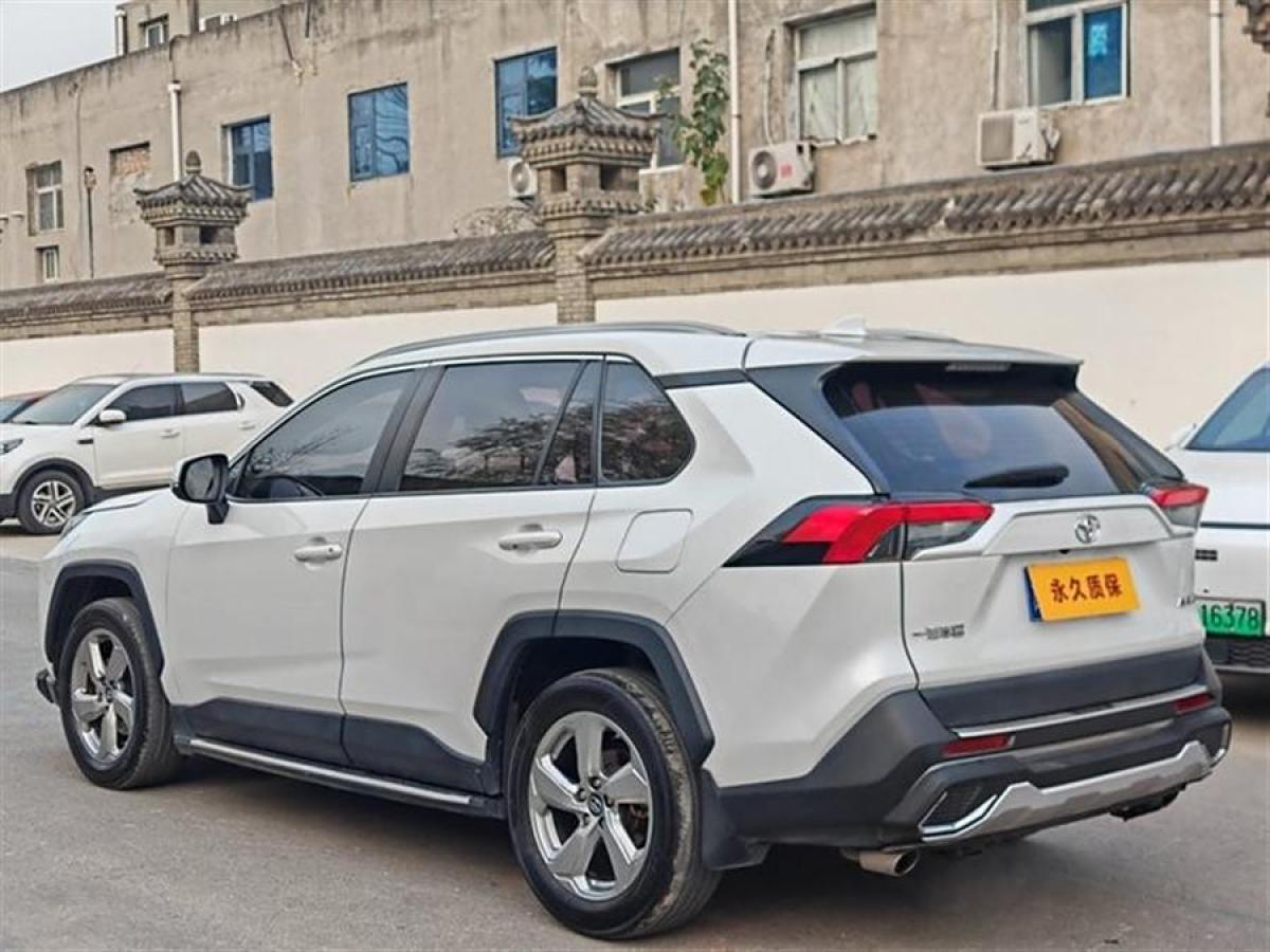 豐田 RAV4榮放  2021款 2.0L CVT兩驅(qū)風(fēng)尚PLUS版圖片