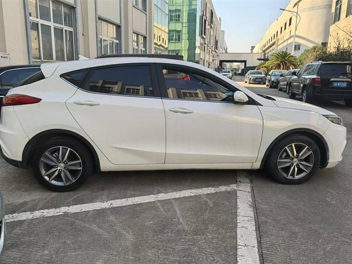 長(zhǎng)安 逸動(dòng)XT  2016款 1.6L 自動(dòng)俊酷型圖片